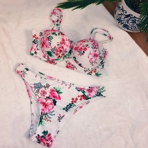 Fashion nova floral bikini